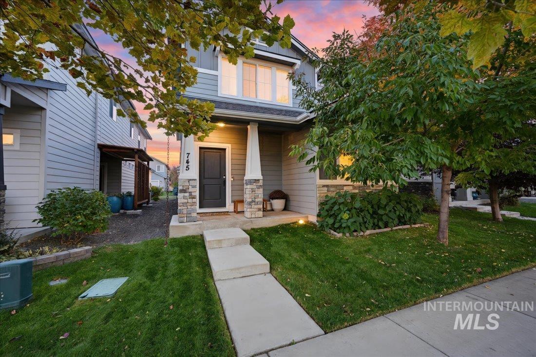 745 E Springloyd St., Meridian, Idaho 83642, 3 Bedrooms, 2.5 Bathrooms, Residential For Sale, Price $440,000,MLS 99003160