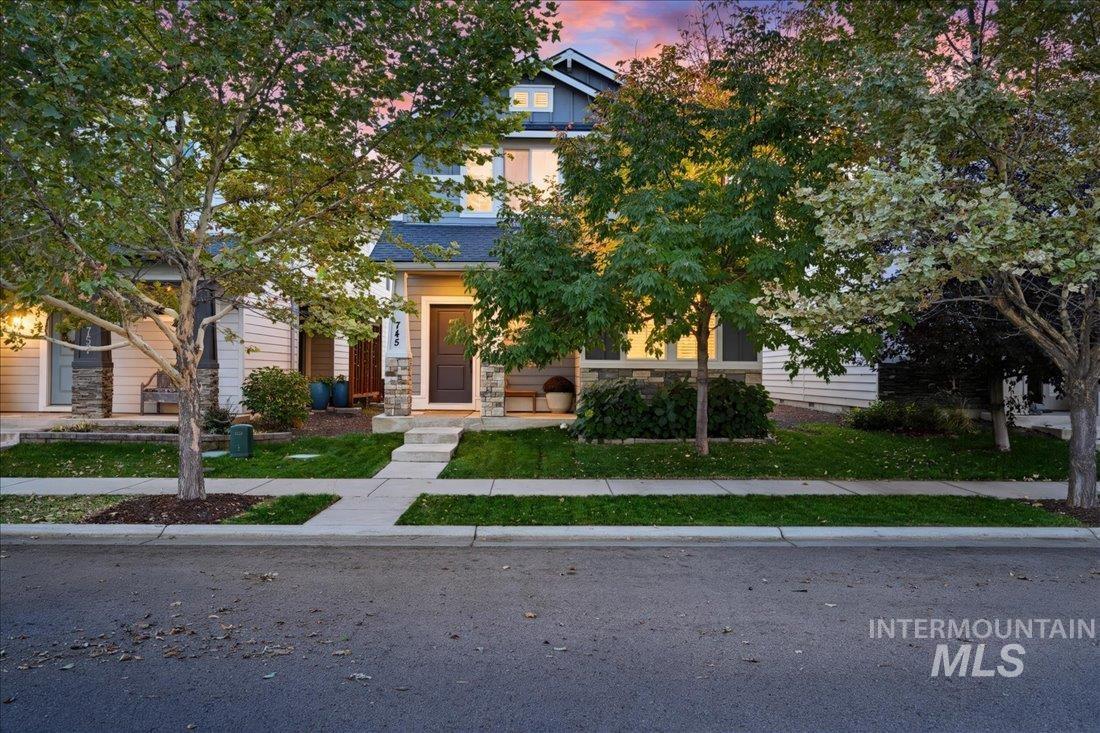 745 E Springloyd St., Meridian, Idaho 83642, 3 Bedrooms, 2.5 Bathrooms, Residential For Sale, Price $440,000,MLS 99003160