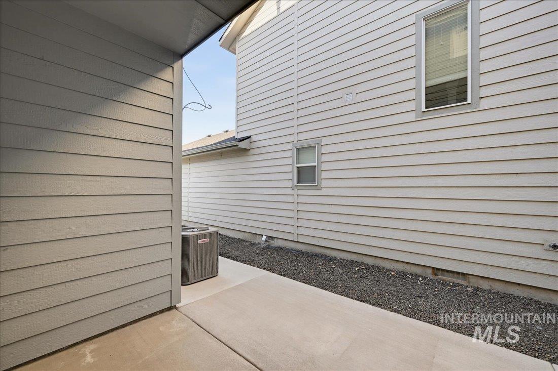 745 E Springloyd St., Meridian, Idaho 83642, 3 Bedrooms, 2.5 Bathrooms, Residential For Sale, Price $440,000,MLS 99003160