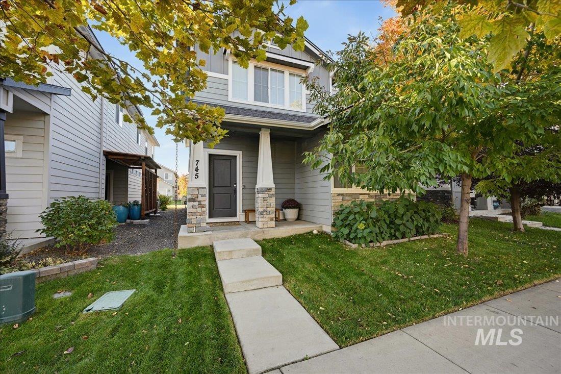 745 E Springloyd St., Meridian, Idaho 83642, 3 Bedrooms, 2.5 Bathrooms, Residential For Sale, Price $440,000,MLS 99003160