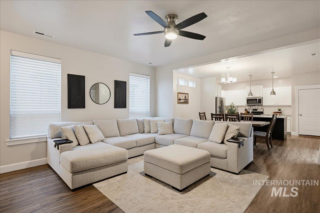 745 E Springloyd St., Meridian, Idaho 83642, 3 Bedrooms, 2.5 Bathrooms, Residential For Sale, Price $440,000,MLS 99003160