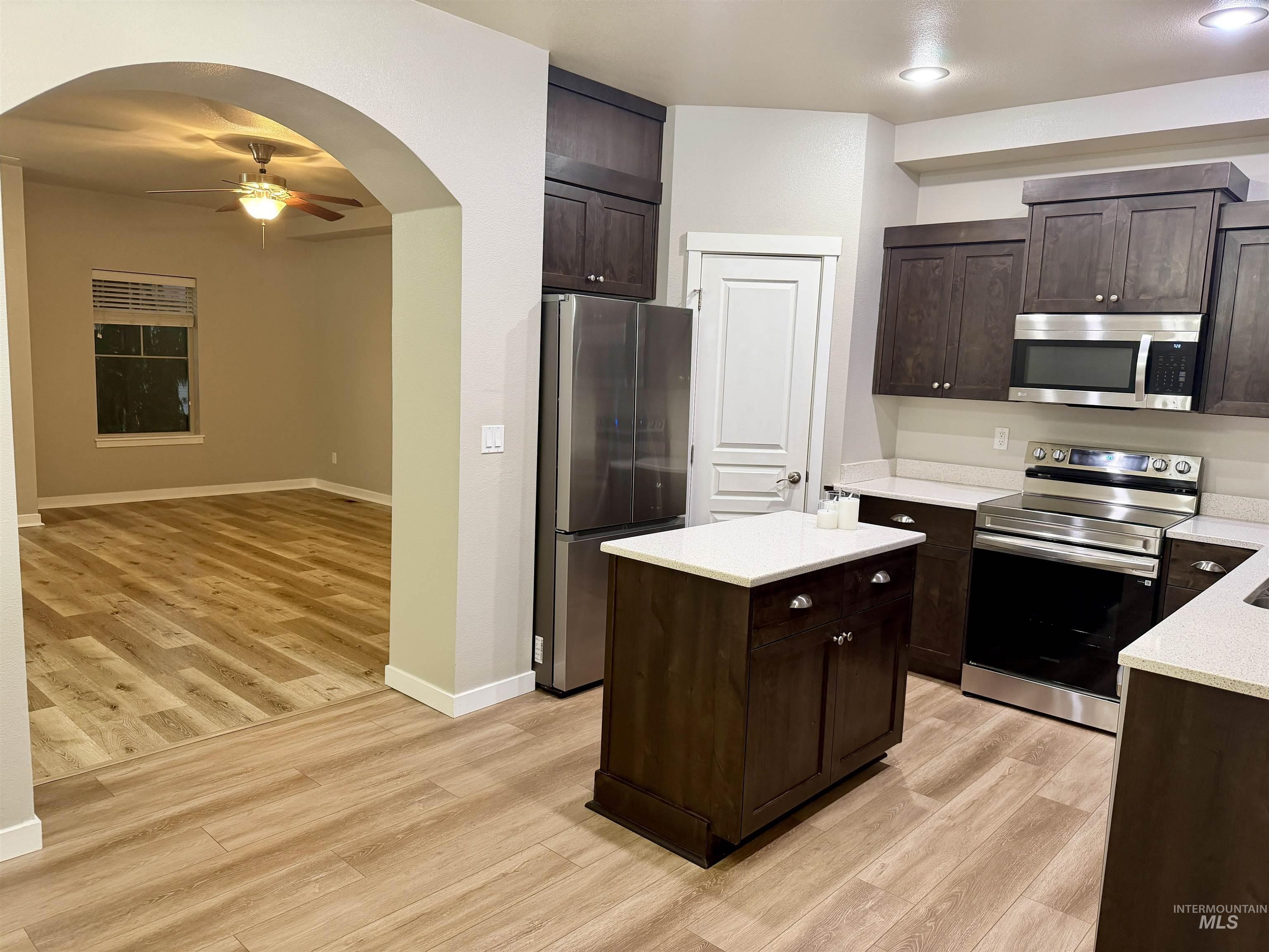 8704 W Pine Valley Ln, Boise, Idaho 83709, 3 Bedrooms, 2.5 Bathrooms, Residential For Sale, Price $342,900,MLS 99003162