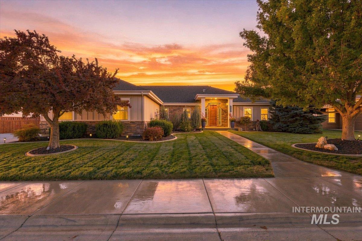 7222 W Ring Perch Dr., Boise, Idaho 83709, 3 Bedrooms, 2.5 Bathrooms, Residential For Sale, Price $799,000,MLS 99003163