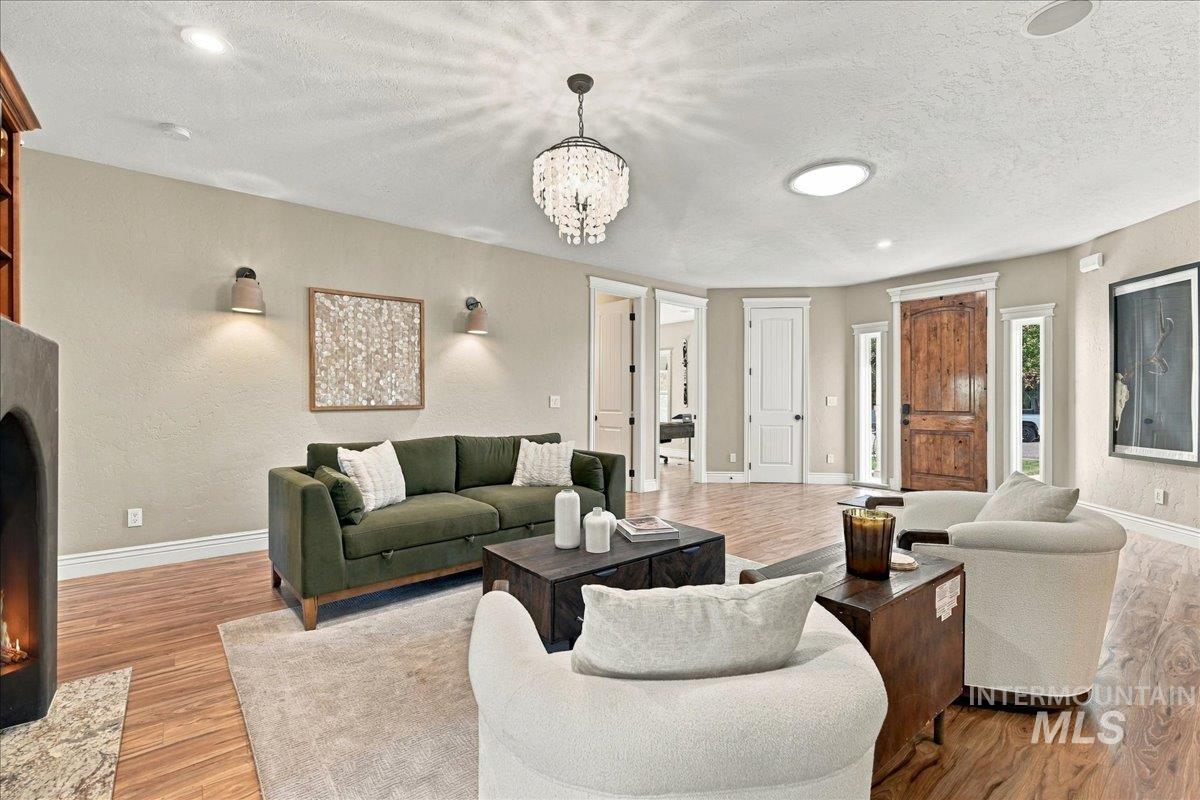 7222 W Ring Perch Dr., Boise, Idaho 83709, 3 Bedrooms, 2.5 Bathrooms, Residential For Sale, Price $799,000,MLS 99003163