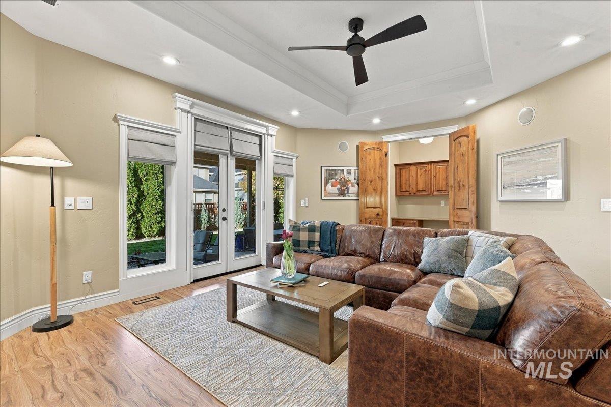 7222 W Ring Perch Dr., Boise, Idaho 83709, 3 Bedrooms, 2.5 Bathrooms, Residential For Sale, Price $799,000,MLS 99003163