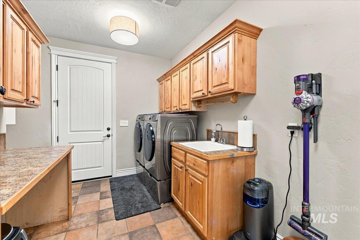7222 W Ring Perch Dr., Boise, Idaho 83709, 3 Bedrooms, 2.5 Bathrooms, Residential For Sale, Price $799,000,MLS 99003163