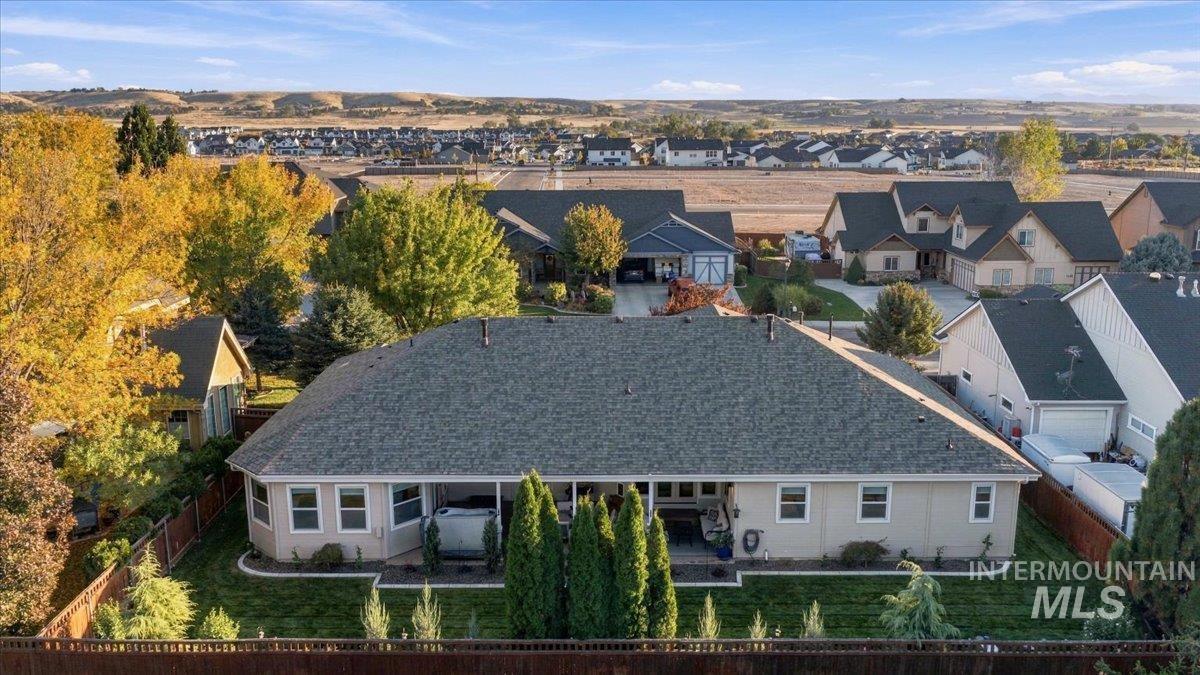 7222 W Ring Perch Dr., Boise, Idaho 83709, 3 Bedrooms, 2.5 Bathrooms, Residential For Sale, Price $799,000,MLS 99003163