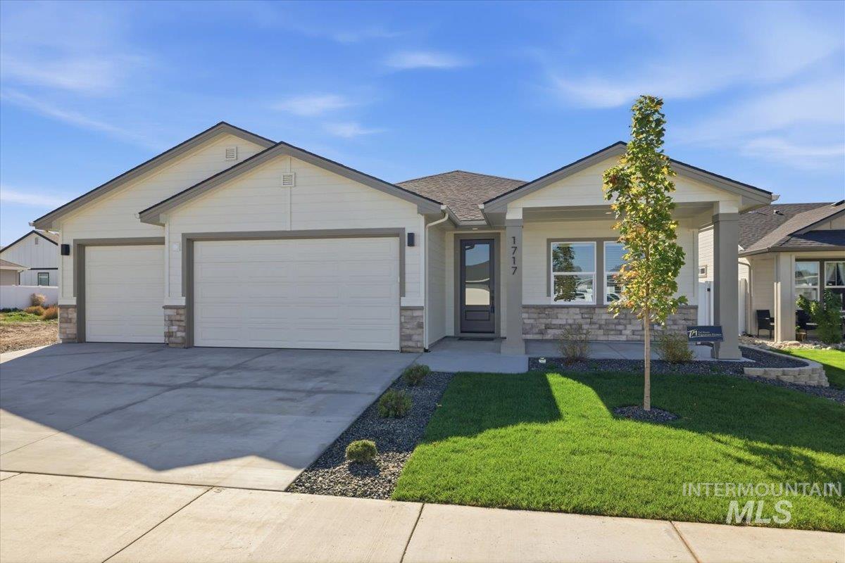 1717 Haystack Rd, Emmett, Idaho 83617, 3 Bedrooms, 2 Bathrooms, Residential For Sale, Price $498,500, 99003167