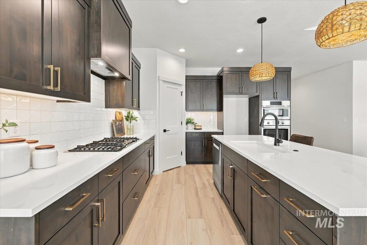 1717 Haystack Rd, Emmett, Idaho 83617, 3 Bedrooms, 2 Bathrooms, Residential For Sale, Price $498,500, 99003167