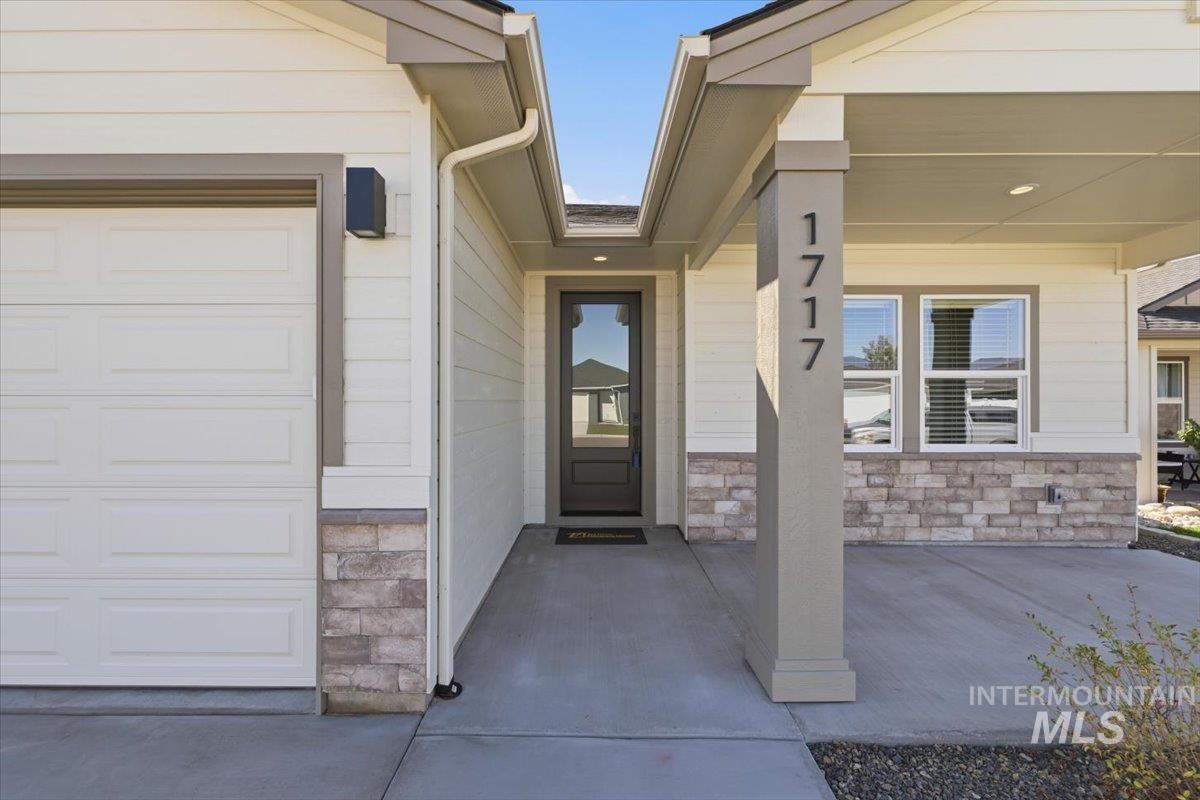 1717 Haystack Rd, Emmett, Idaho 83617, 3 Bedrooms, 2 Bathrooms, Residential For Sale, Price $498,500, 99003167