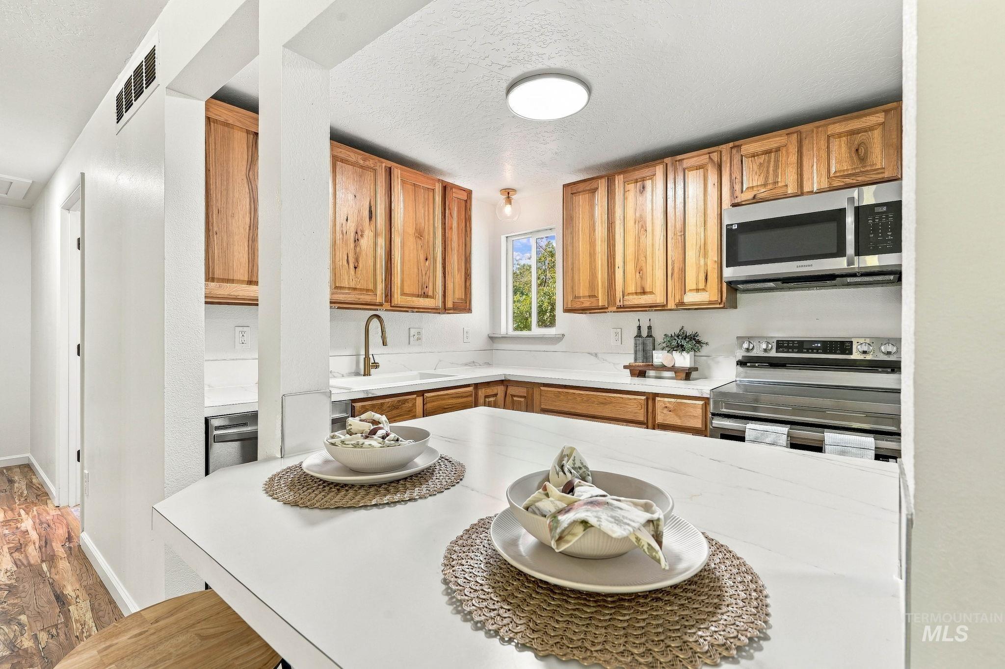 1919 S Penninger Dr, Boise, Idaho 83709, 4 Bedrooms, 2 Bathrooms, Residential For Sale, Price $488,000, 99003254
