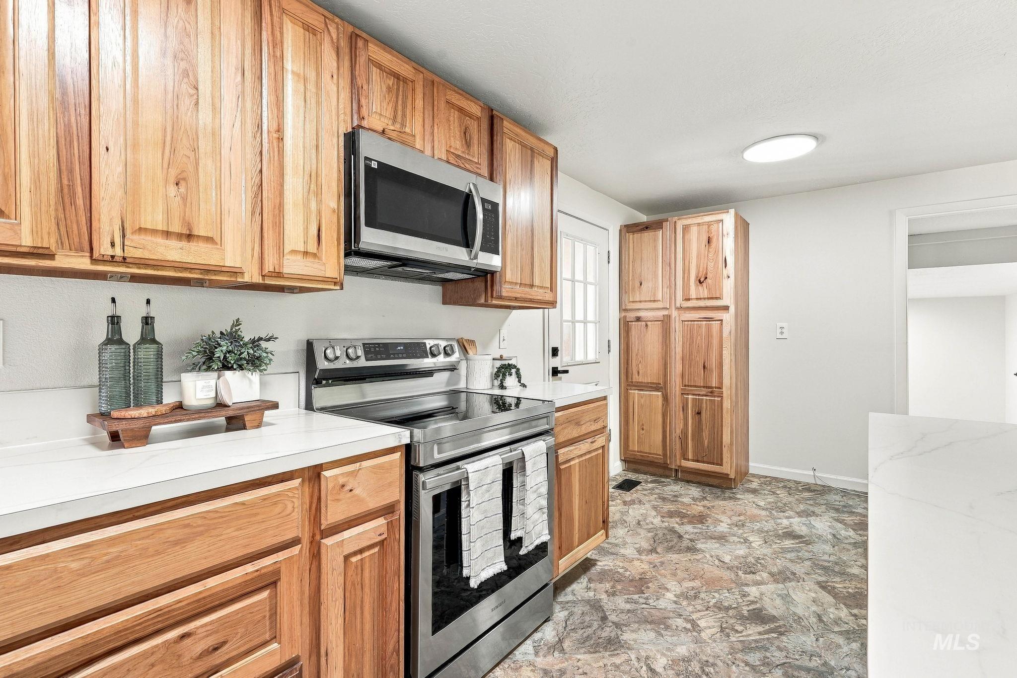 1919 S Penninger Dr, Boise, Idaho 83709, 4 Bedrooms, 2 Bathrooms, Residential For Sale, Price $488,000, 99003254