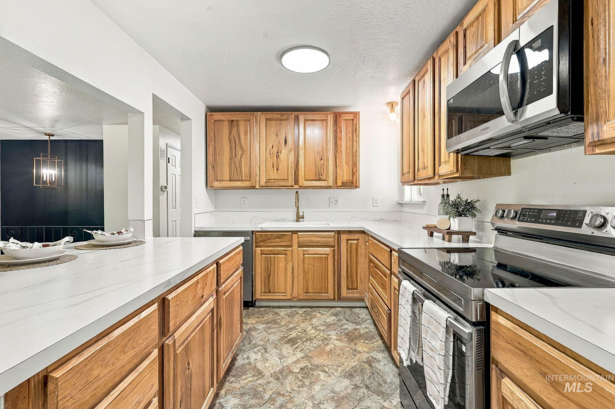 1919 S Penninger Dr, Boise, Idaho 83709, 4 Bedrooms, 2 Bathrooms, Residential For Sale, Price $488,000, 99003254