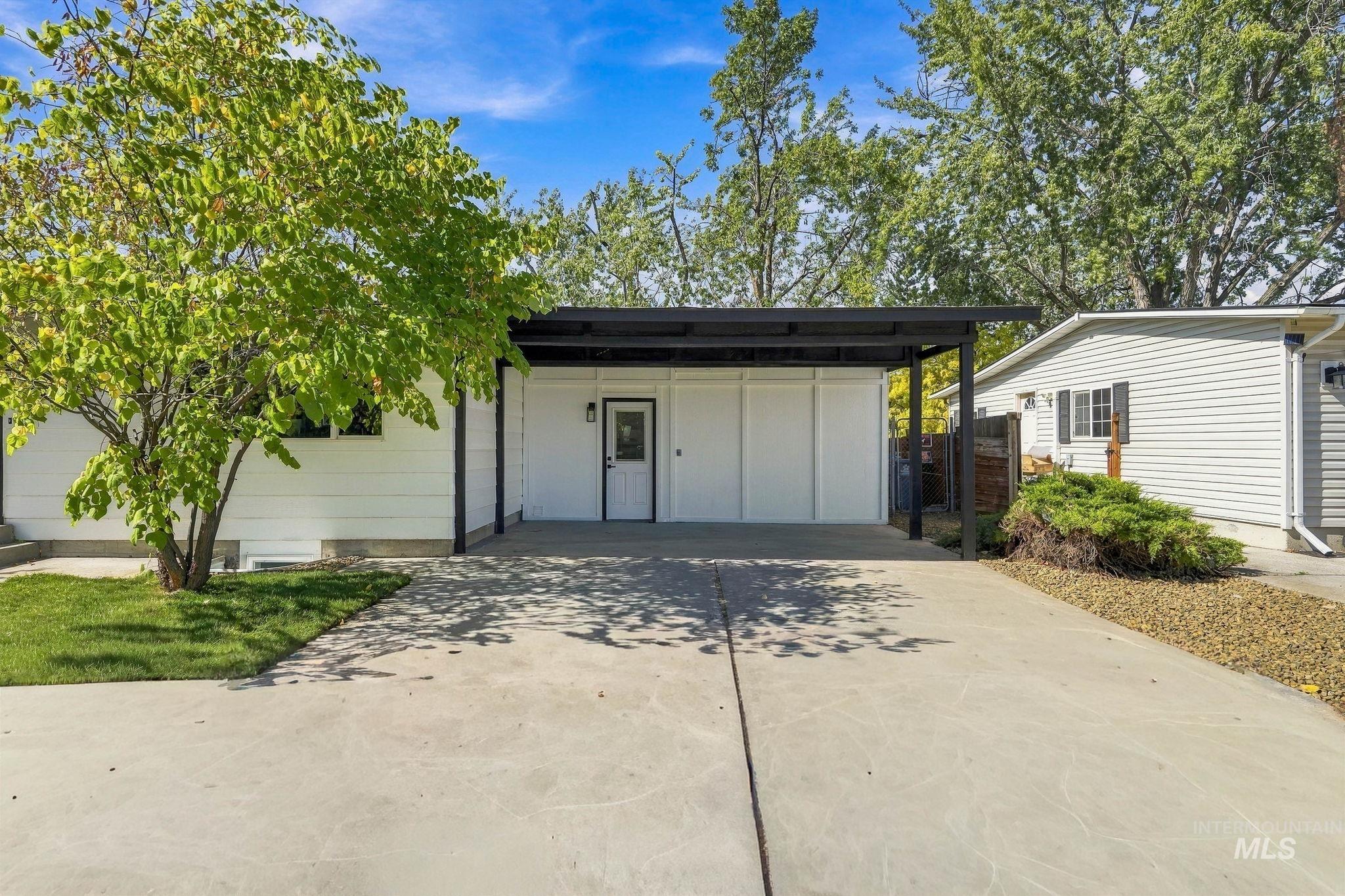 1919 S Penninger Dr, Boise, Idaho 83709, 4 Bedrooms, 2 Bathrooms, Residential For Sale, Price $488,000, 99003254