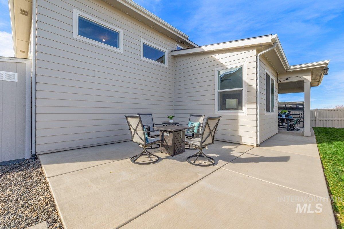 1218 Stirling Meadows Ct, Middleton, Idaho 83644, 4 Bedrooms, 3.5 Bathrooms, Residential For Sale, Price $639,900, 99003258