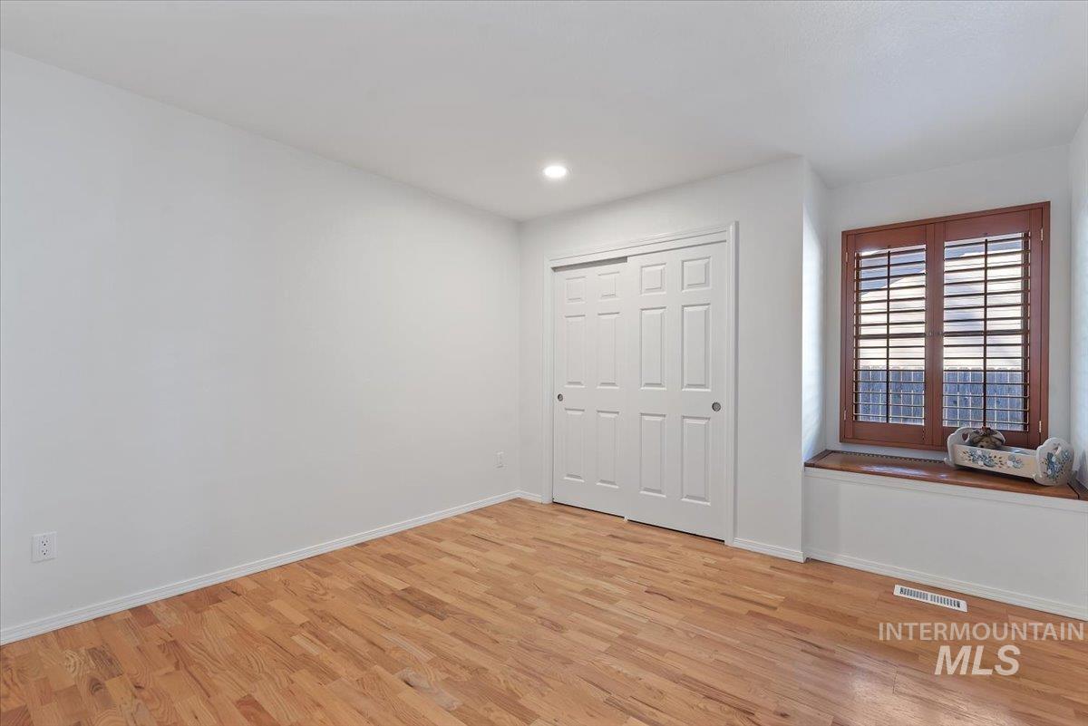 1260 E Woodvine, Boise, Idaho 83706, 3 Bedrooms, 2 Bathrooms, Residential For Sale, Price $699,500, 99003412