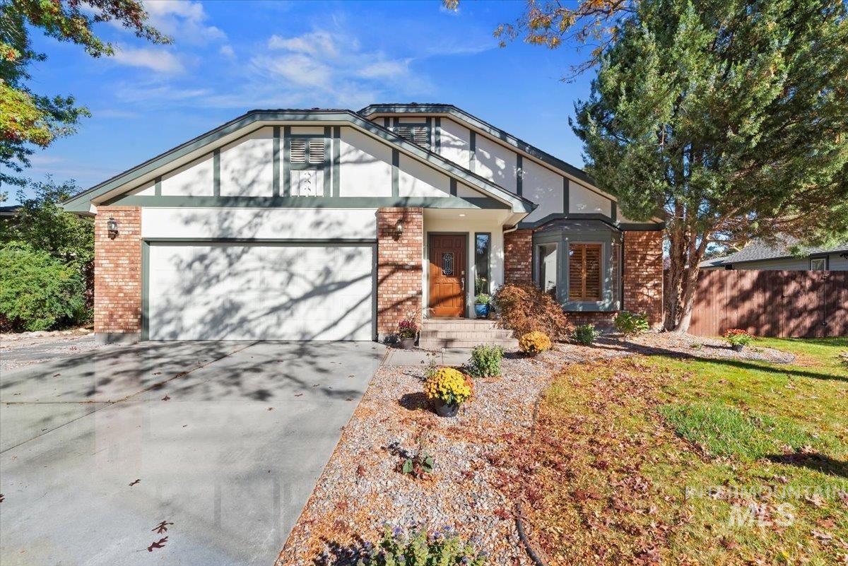 1260 E Woodvine, Boise, Idaho 83706, 3 Bedrooms, 2 Bathrooms, Residential For Sale, Price $699,500, 99003412