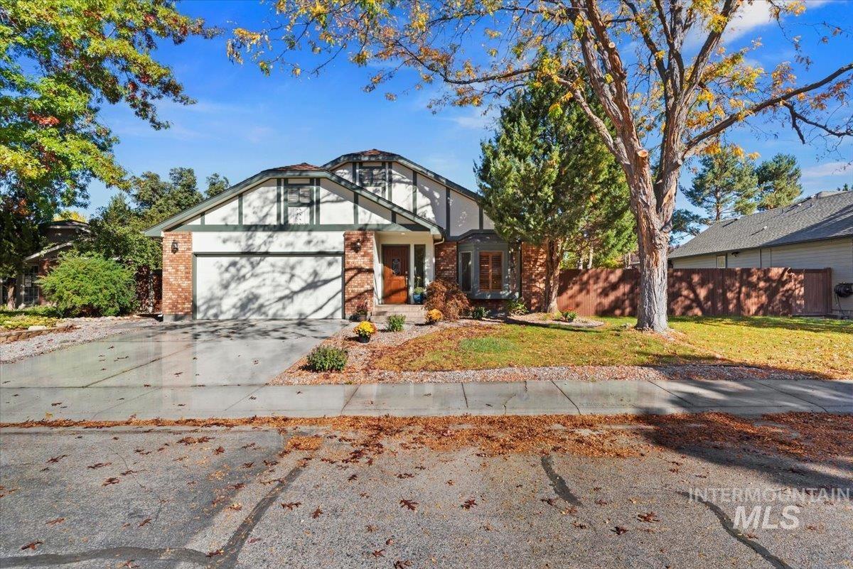 1260 E Woodvine, Boise, Idaho 83706, 3 Bedrooms, 2 Bathrooms, Residential For Sale, Price $699,500, 99003412
