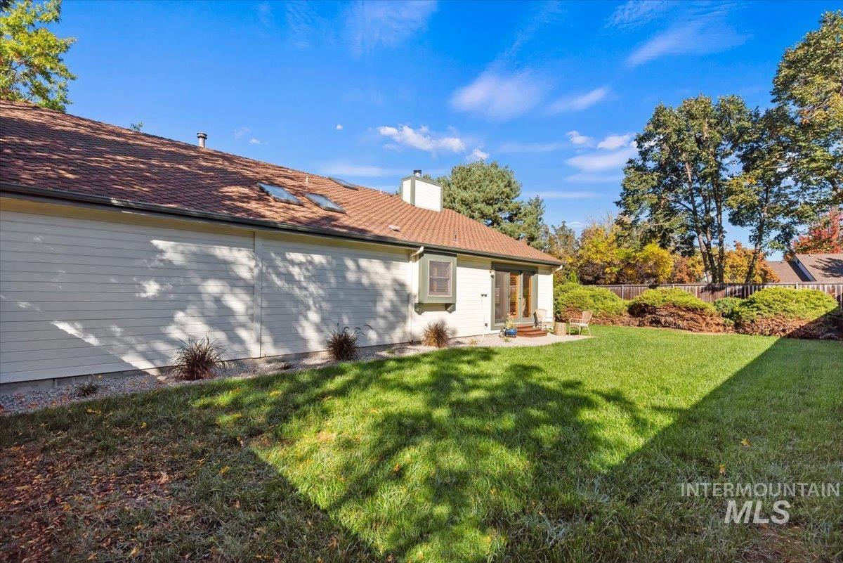 1260 E Woodvine, Boise, Idaho 83706, 3 Bedrooms, 2 Bathrooms, Residential For Sale, Price $699,500, 99003412