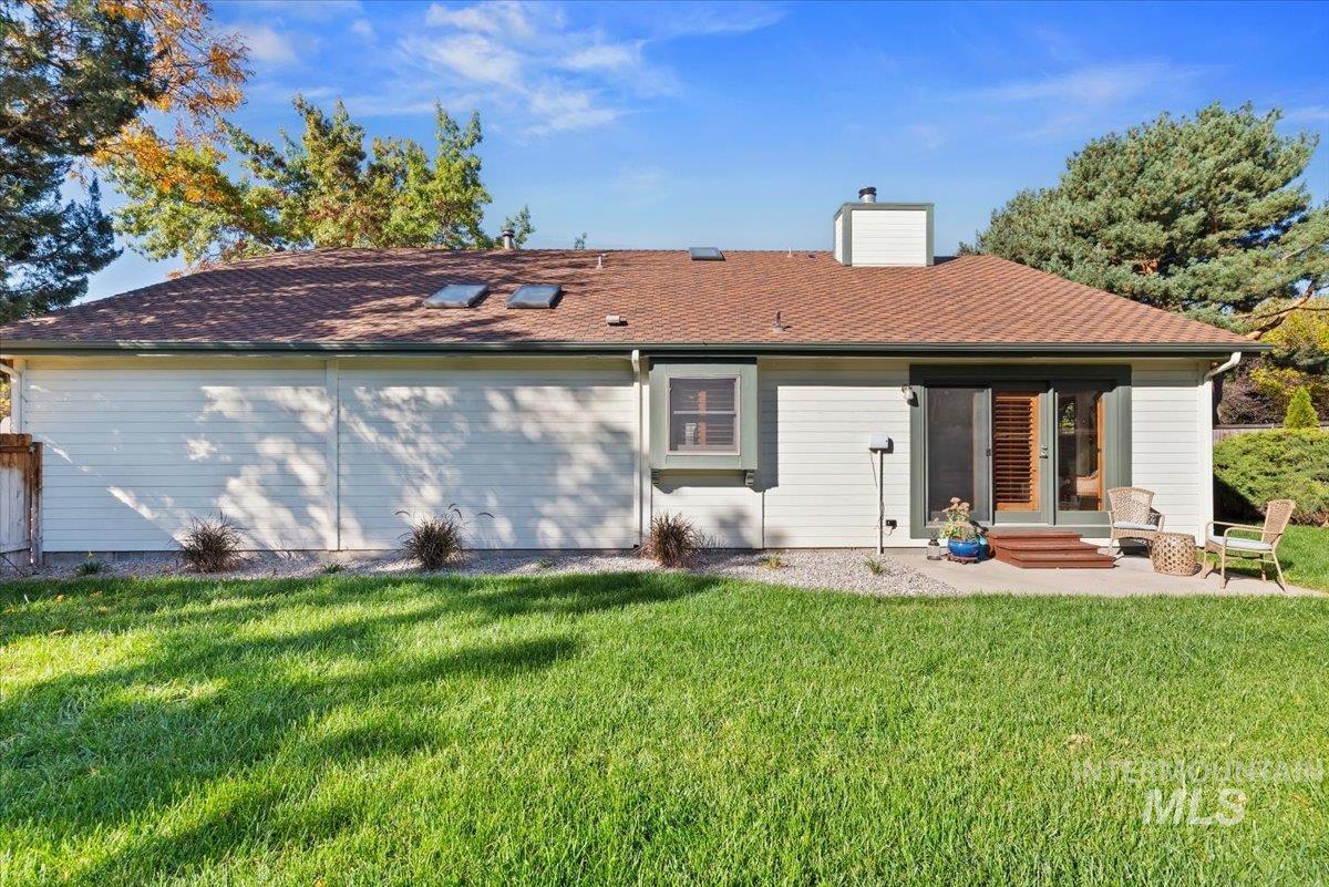 1260 E Woodvine, Boise, Idaho 83706, 3 Bedrooms, 2 Bathrooms, Residential For Sale, Price $699,500, 99003412