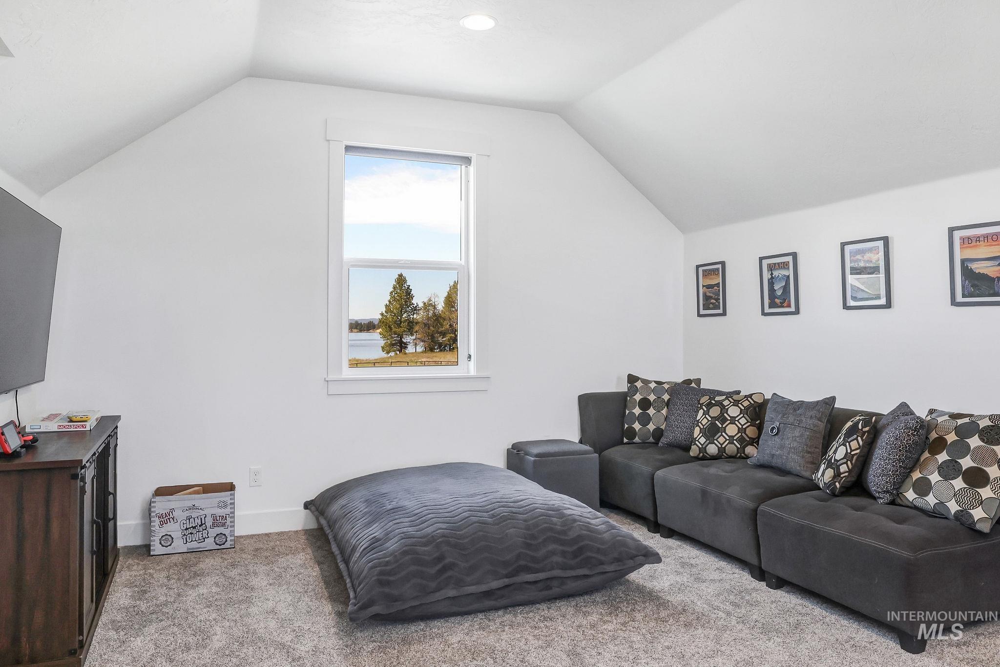 13102 Hawks Bay, Donnelly, Idaho 83615, 3 Bedrooms, 2.5 Bathrooms, Residential For Sale, Price $885,000, 99003447