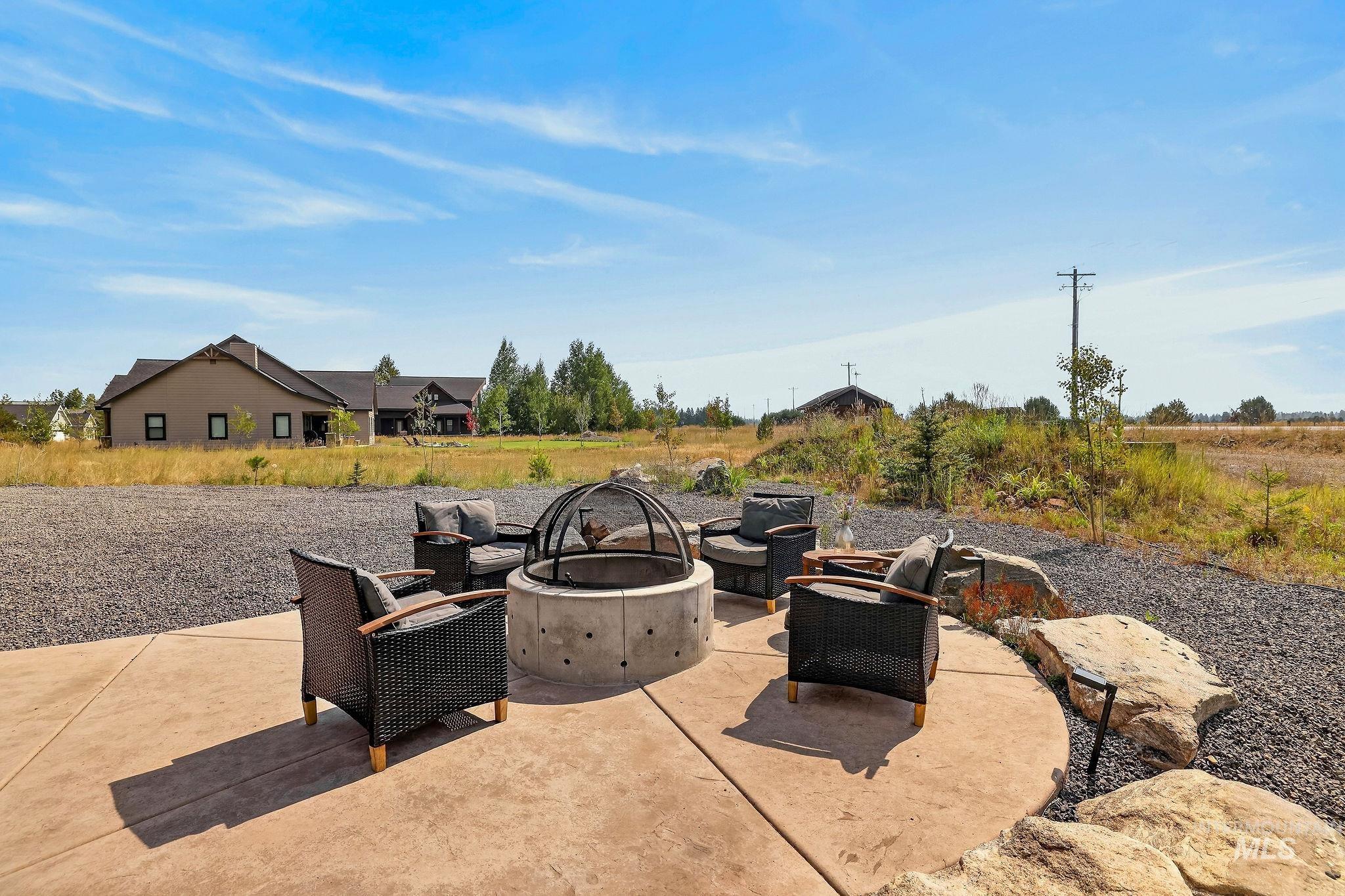 13102 Hawks Bay, Donnelly, Idaho 83615, 3 Bedrooms, 2.5 Bathrooms, Residential For Sale, Price $885,000, 99003447