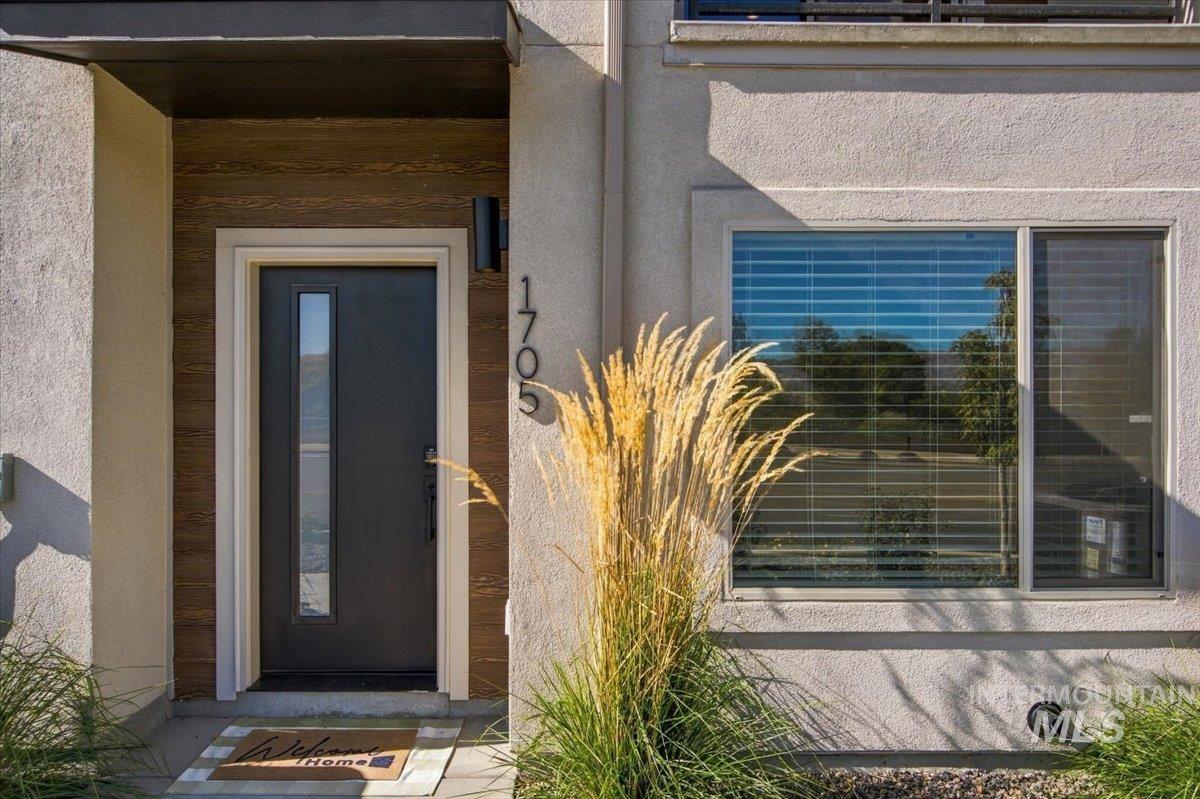 1705 S Federal Way, Boise, Idaho 83705, 3 Bedrooms, 3.5 Bathrooms, Residential For Sale, Price $474,880, 99003471