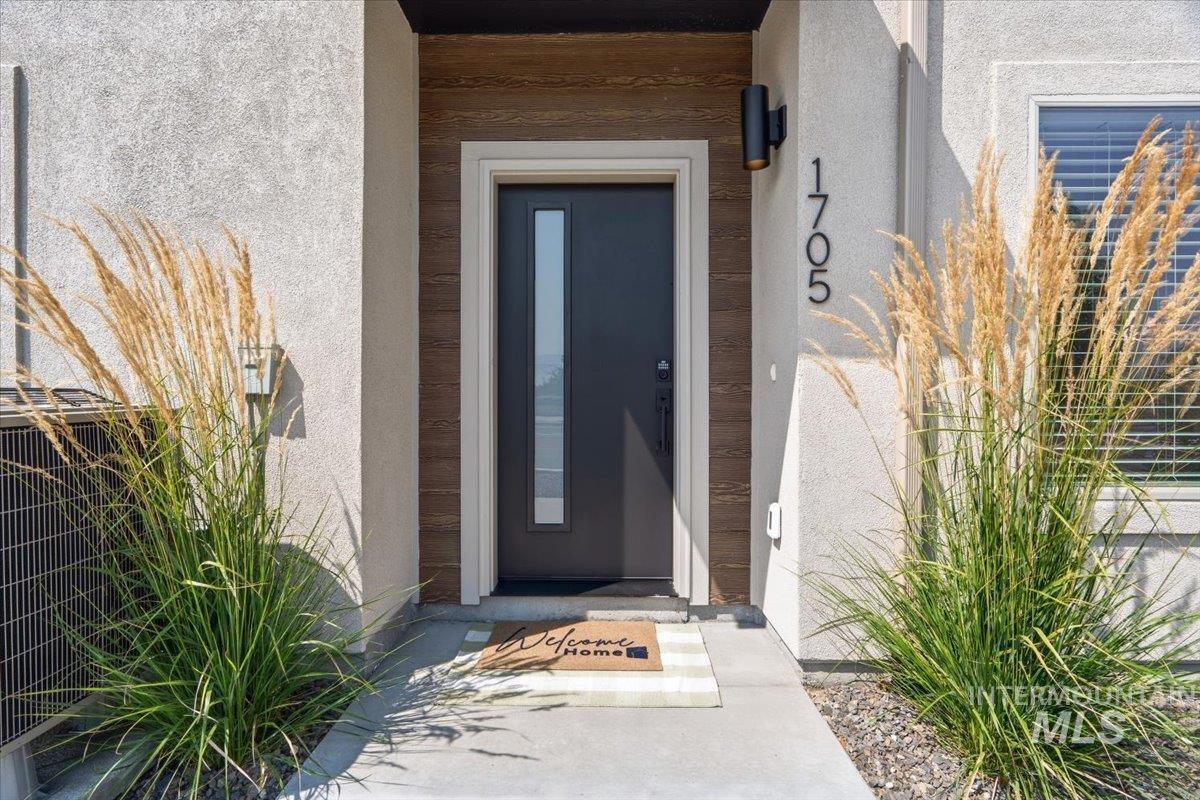 1705 S Federal Way, Boise, Idaho 83705, 3 Bedrooms, 3.5 Bathrooms, Residential For Sale, Price $479,880, 99003471