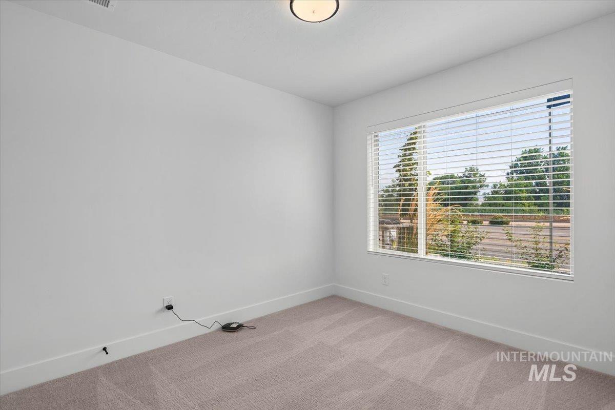 1705 S Federal Way, Boise, Idaho 83705, 3 Bedrooms, 3.5 Bathrooms, Residential For Sale, Price $479,880, 99003471