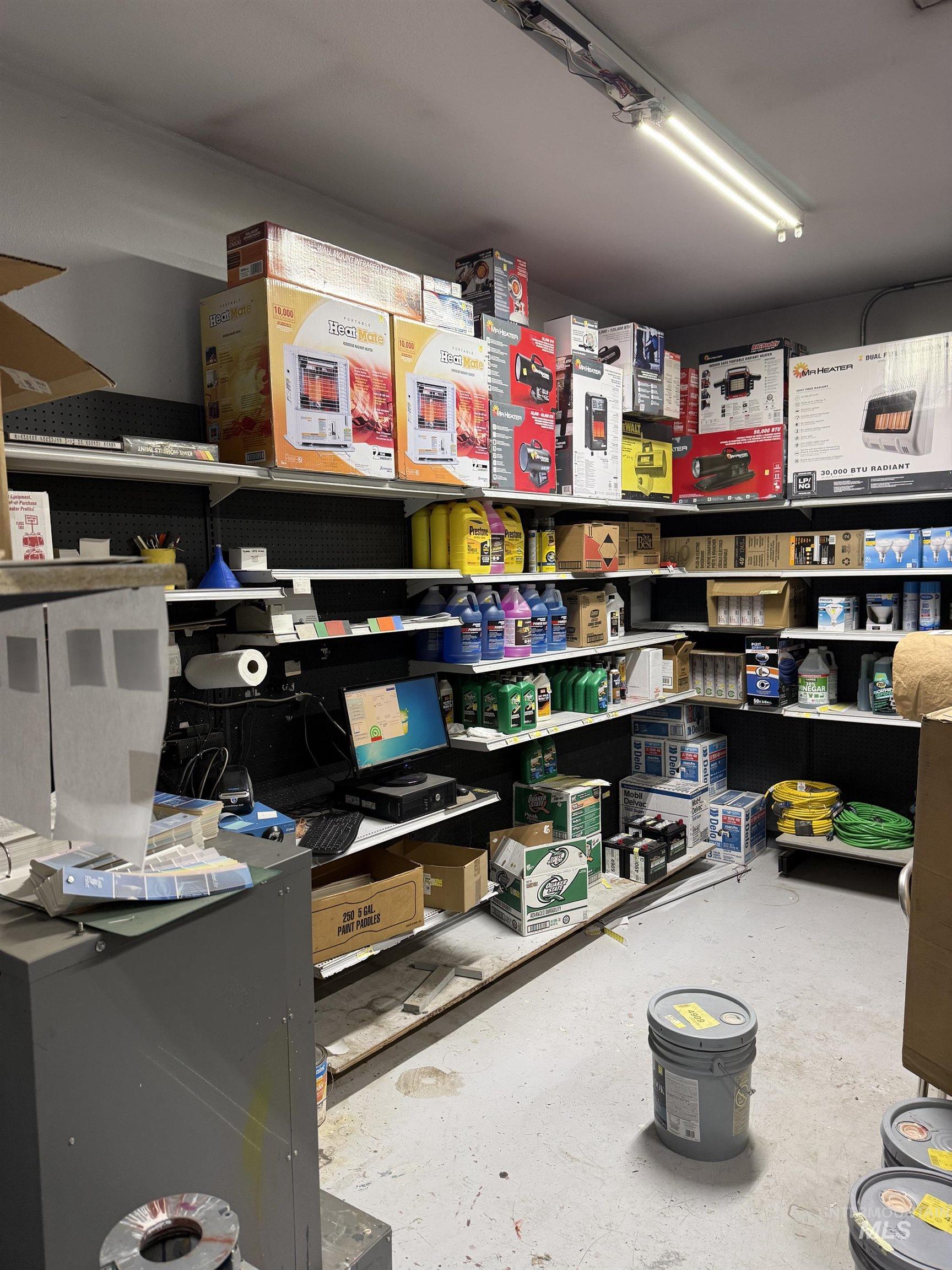 999 Airbase Rd, Mountain Home, Idaho 83647, Business/Commercial For Sale, Price $1, 99003562