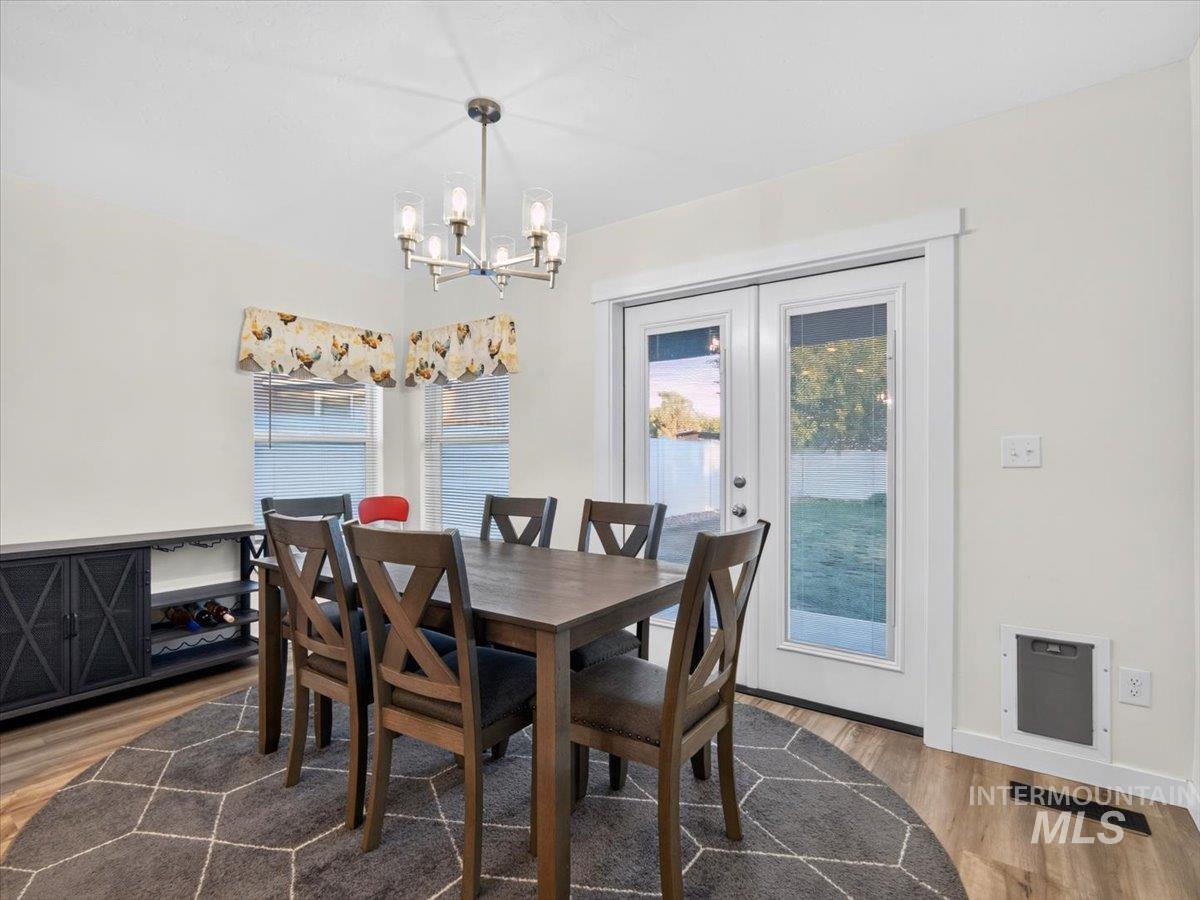 1027 W Butterfield, Weiser, Idaho 83672, 3 Bedrooms, 2 Bathrooms, Residential For Sale, Price $385,000, 99003581