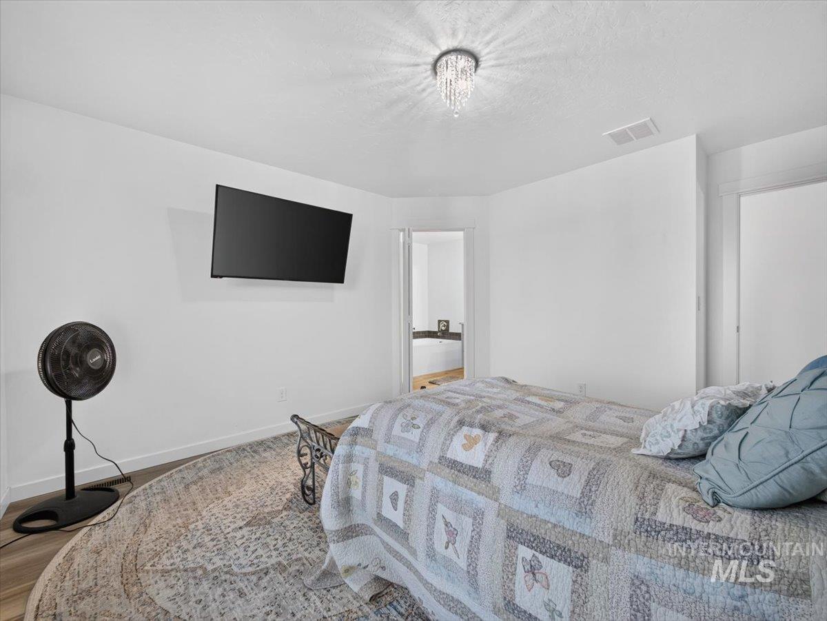1027 W Butterfield, Weiser, Idaho 83672, 3 Bedrooms, 2 Bathrooms, Residential For Sale, Price $385,000, 99003581