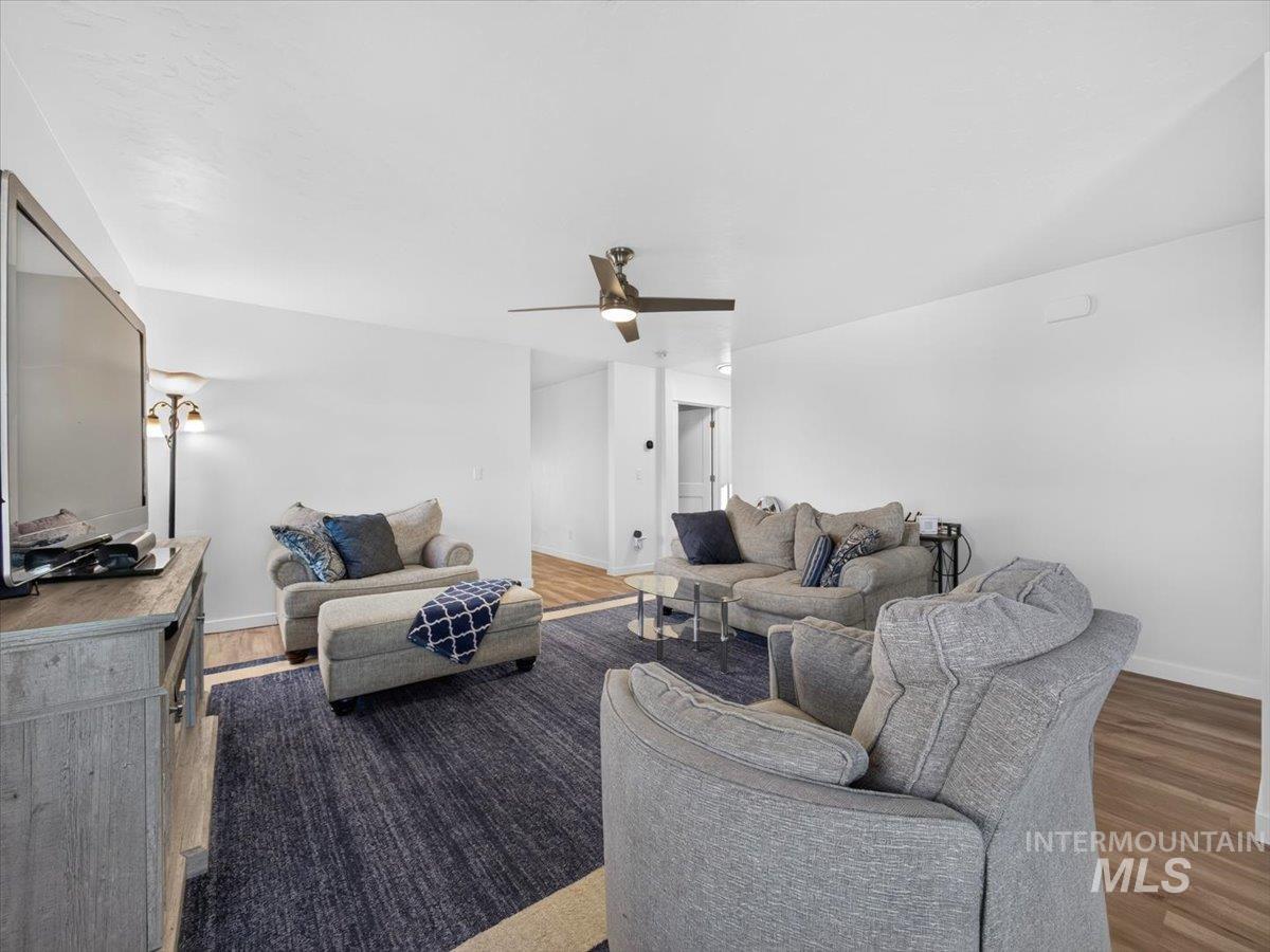 1027 W Butterfield, Weiser, Idaho 83672, 3 Bedrooms, 2 Bathrooms, Residential For Sale, Price $385,000, 99003581