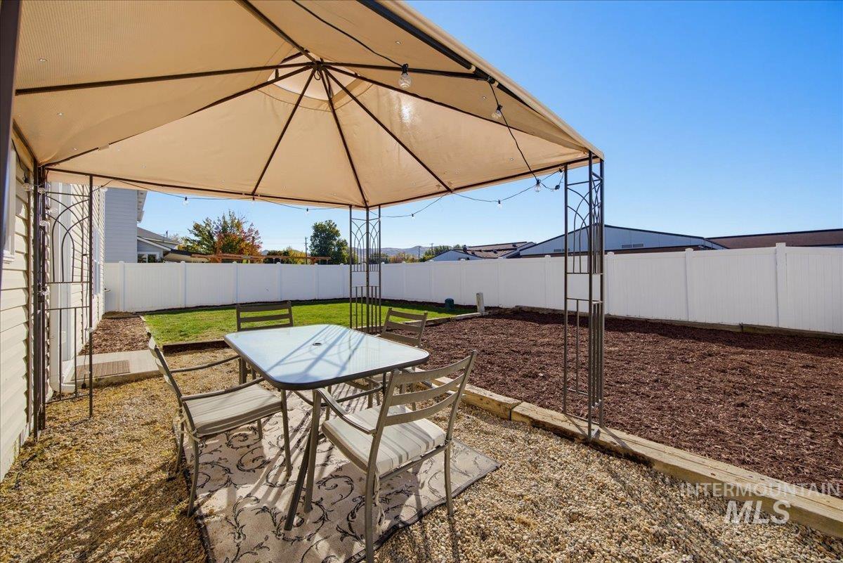 1935 E Marsh Creek Rd, Emmett, Idaho 83617, 4 Bedrooms, 3 Bathrooms, Residential For Sale, Price $499,000,MLS 99003647