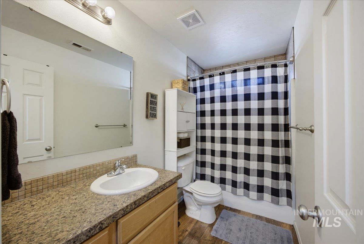 1935 E Marsh Creek Rd, Emmett, Idaho 83617, 4 Bedrooms, 3 Bathrooms, Residential For Sale, Price $499,000,MLS 99003647