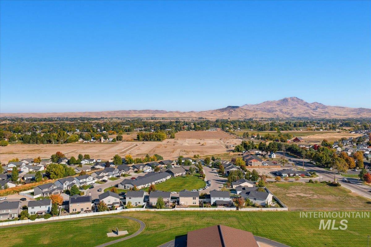 1935 E Marsh Creek Rd, Emmett, Idaho 83617, 4 Bedrooms, 3 Bathrooms, Residential For Sale, Price $499,000,MLS 99003647