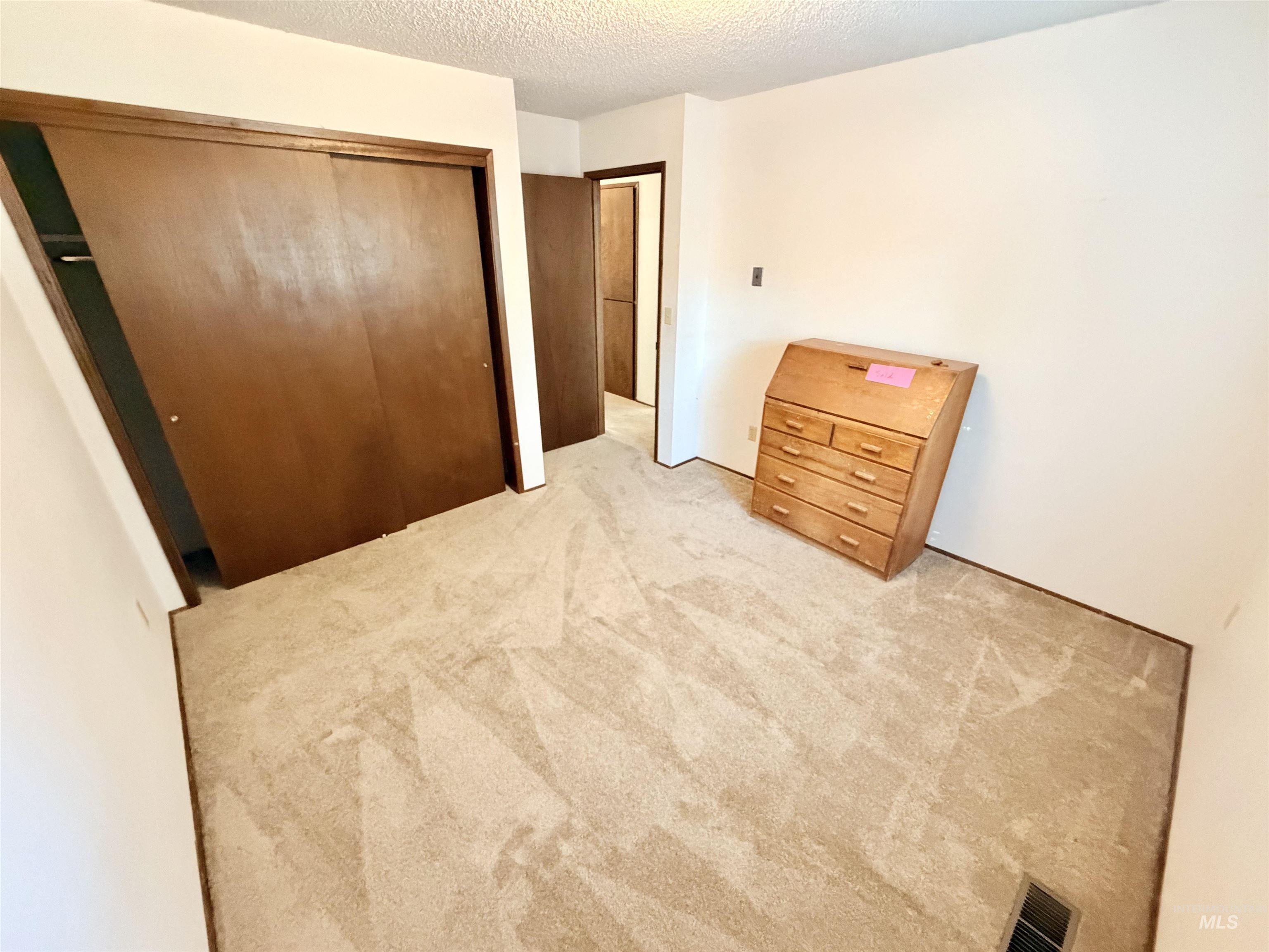178 S Verde Dr., Ontario, Oregon 97914, 3 Bedrooms, 2 Bathrooms, Residential For Sale, Price $295,000,MLS 99003648
