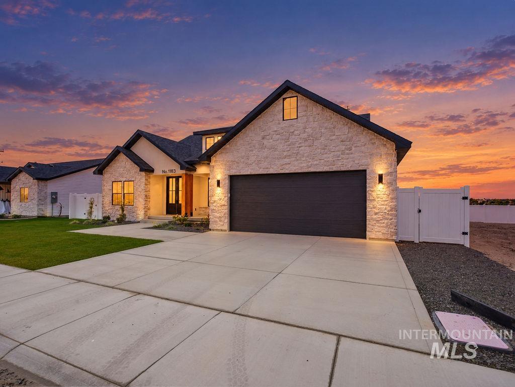 1183 Magic Rd, Twin Falls, Idaho 83301, 4 Bedrooms, 2 Bathrooms, Residential For Sale, Price $569,500,MLS 99003649