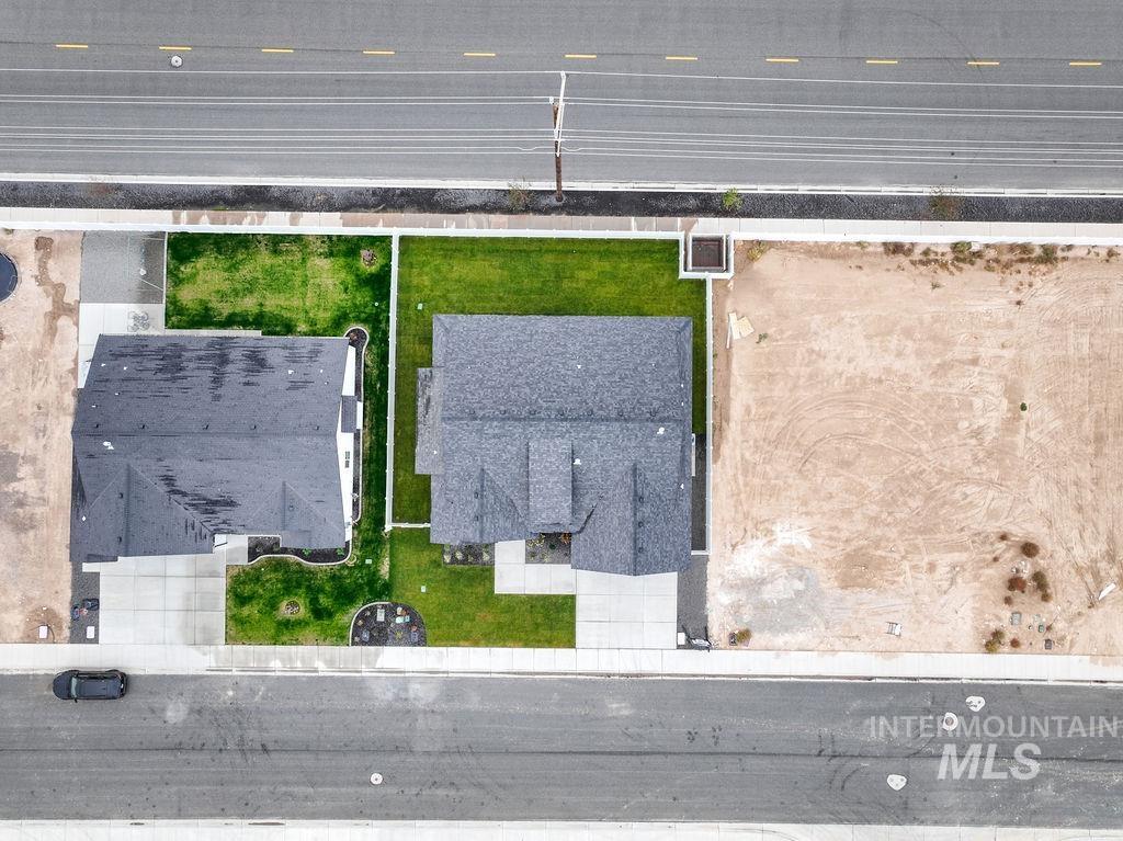 1183 Magic Rd, Twin Falls, Idaho 83301, 4 Bedrooms, 2 Bathrooms, Residential For Sale, Price $569,500,MLS 99003649