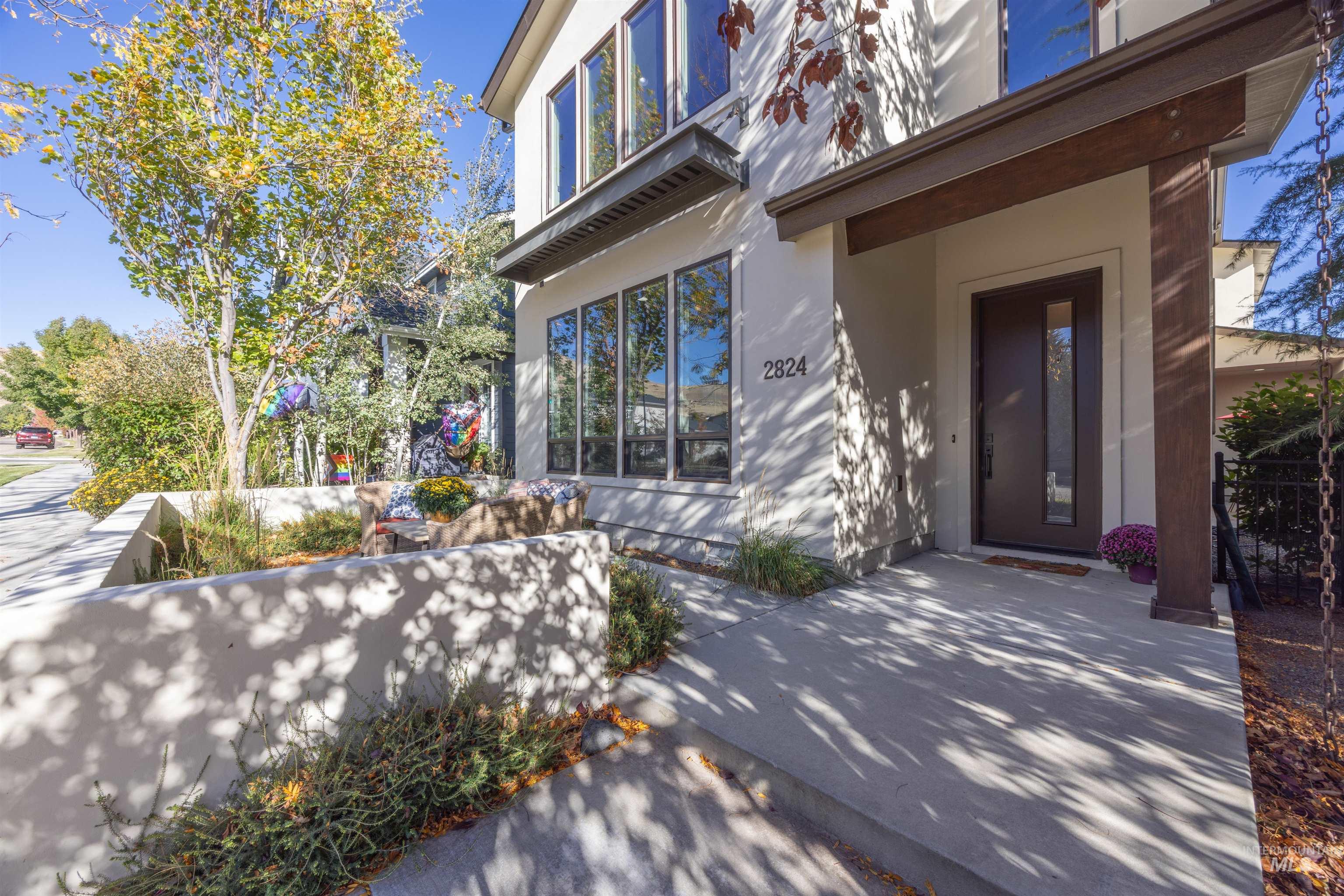 2824 S Honeycomb Way, Boise, Idaho 83716, 3 Bedrooms, 2.5 Bathrooms, Residential For Sale, Price $865,000,MLS 99003650