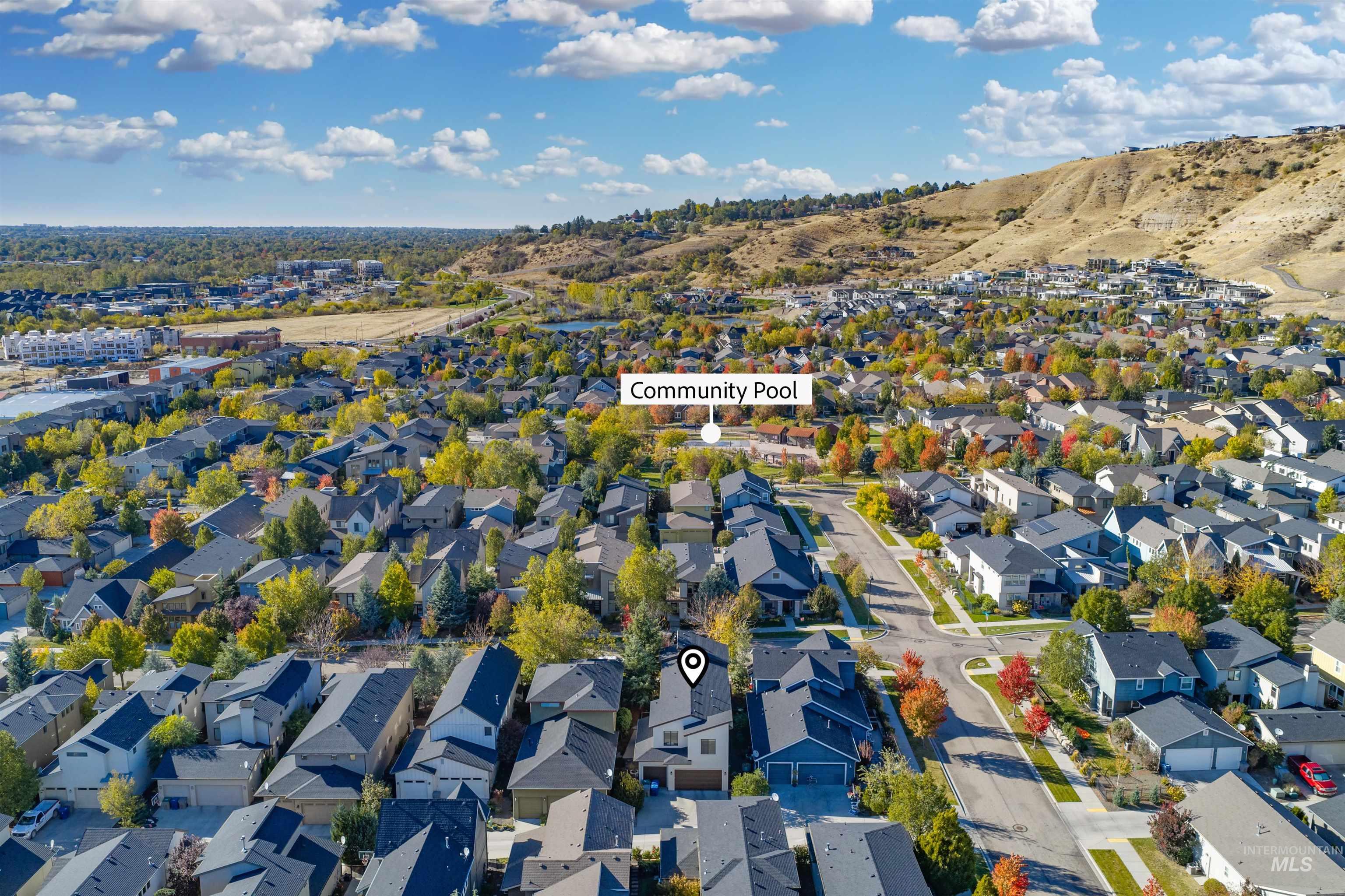 2824 S Honeycomb Way, Boise, Idaho 83716, 3 Bedrooms, 2.5 Bathrooms, Residential For Sale, Price $865,000,MLS 99003650