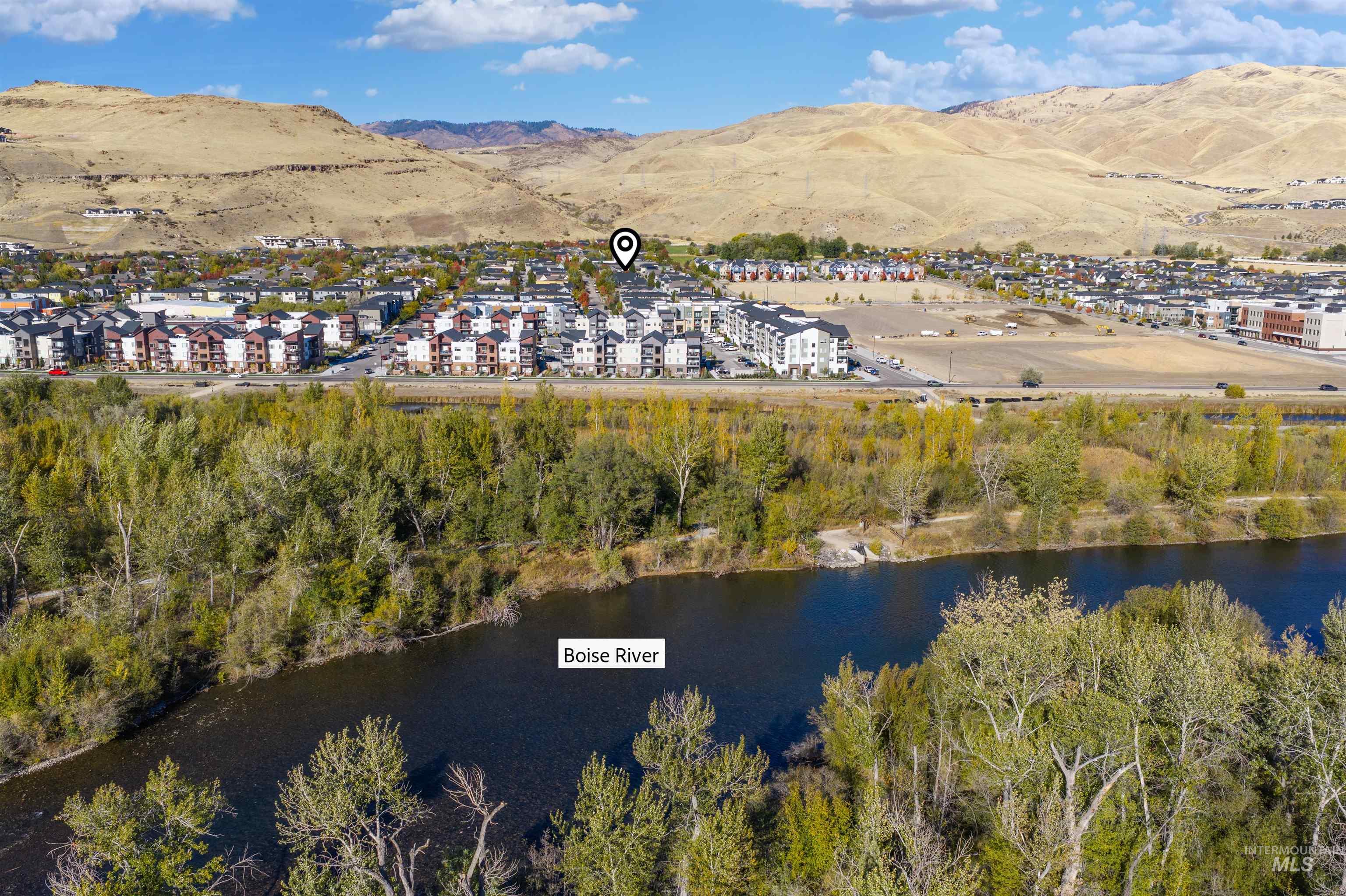 2824 S Honeycomb Way, Boise, Idaho 83716, 3 Bedrooms, 2.5 Bathrooms, Residential For Sale, Price $865,000,MLS 99003650