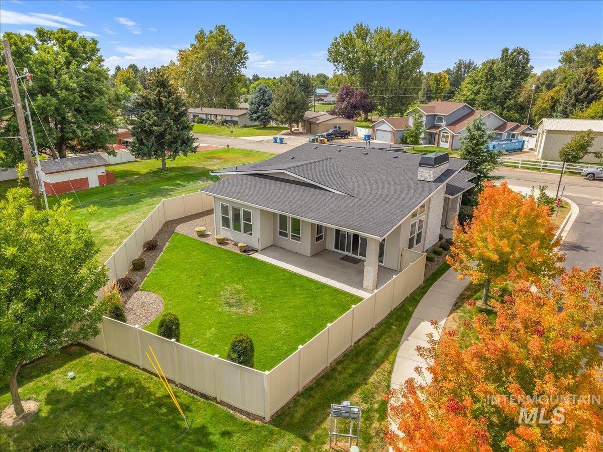 372 N Taylor, Eagle, Idaho 83116, 3 Bedrooms, 2 Bathrooms, Residential For Sale, Price $805,000,MLS 99003660