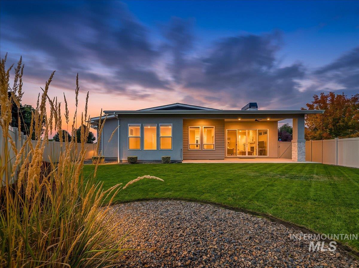 372 N Taylor, Eagle, Idaho 83116, 3 Bedrooms, 2 Bathrooms, Residential For Sale, Price $805,000,MLS 99003660