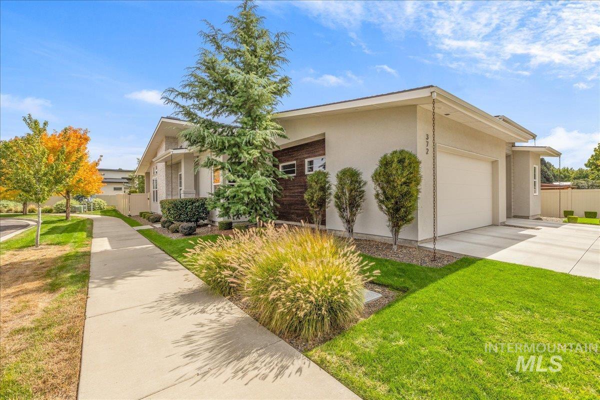 372 N Taylor, Eagle, Idaho 83116, 3 Bedrooms, 2 Bathrooms, Residential For Sale, Price $805,000,MLS 99003660