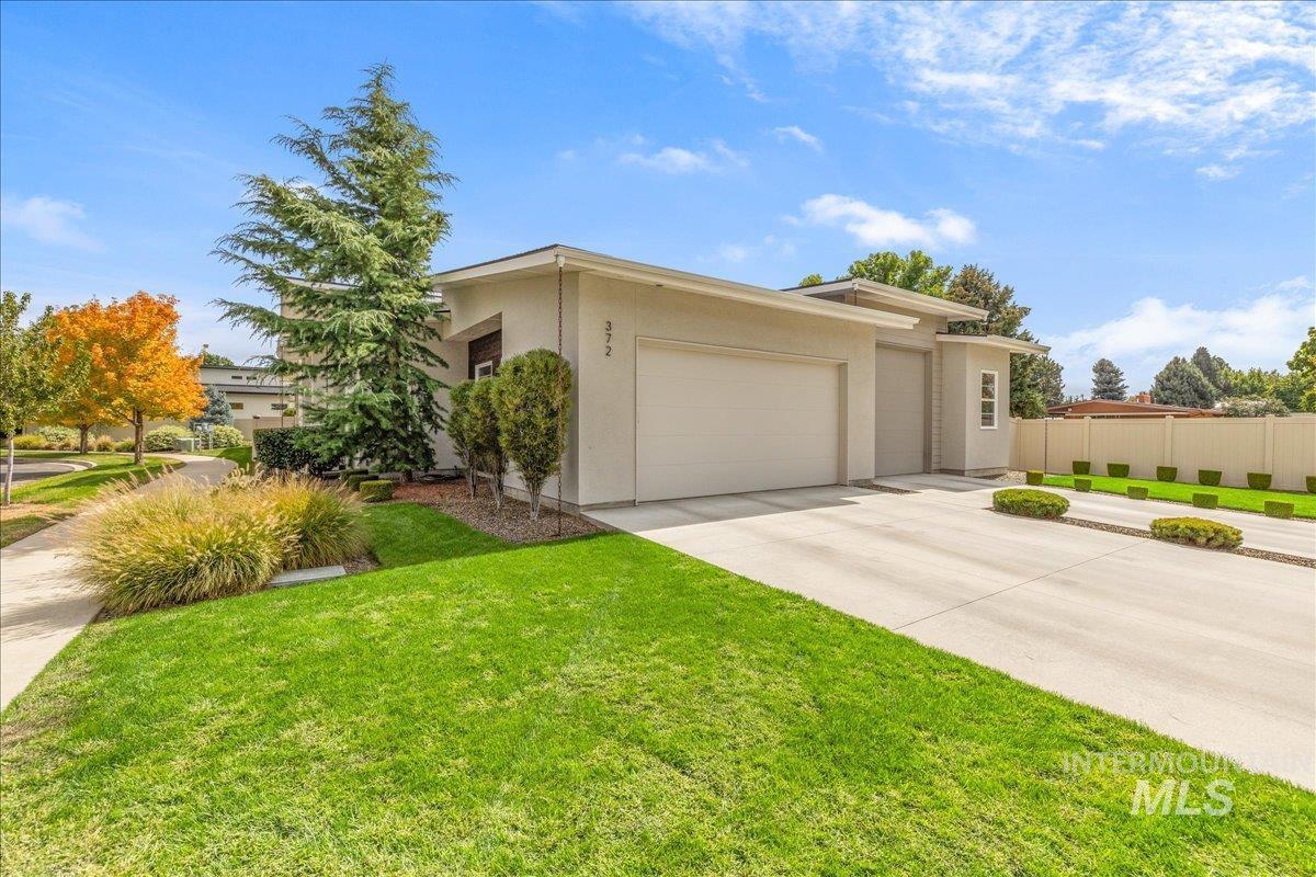 372 N Taylor, Eagle, Idaho 83116, 3 Bedrooms, 2 Bathrooms, Residential For Sale, Price $805,000,MLS 99003660
