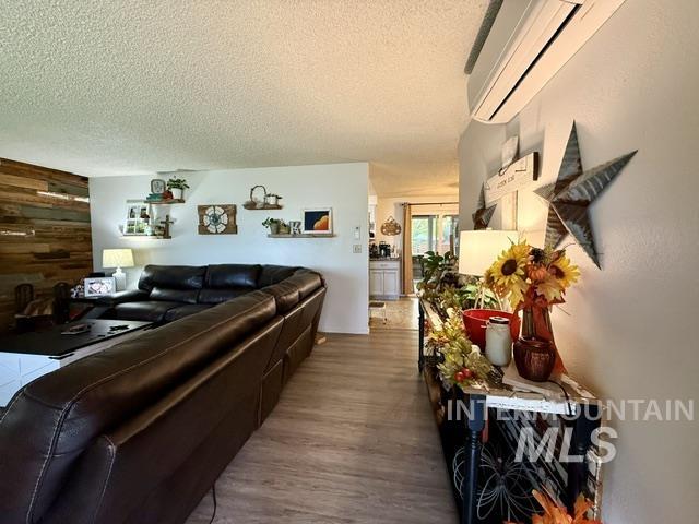 1250 W 9th Street, Weiser, Idaho 83672, 3 Bedrooms, 2 Bathrooms, Residential For Sale, Price $378,000,MLS 99003662