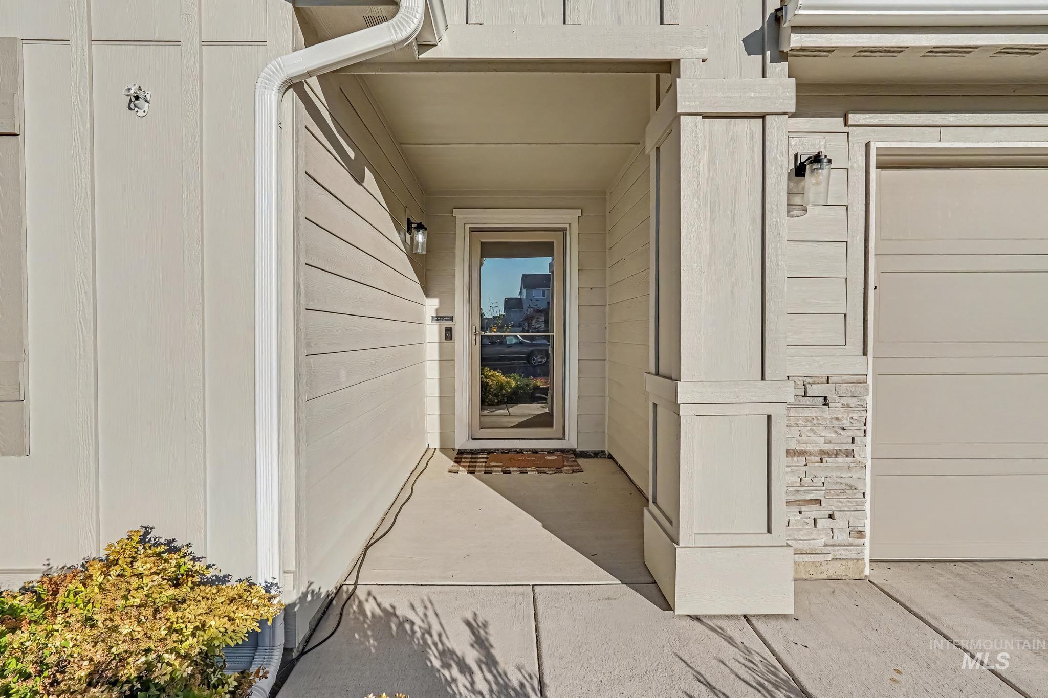 4370 S Yankees Way, Nampa, Idaho 83686, 3 Bedrooms, 2 Bathrooms, Residential For Sale, Price $429,990,MLS 99003667