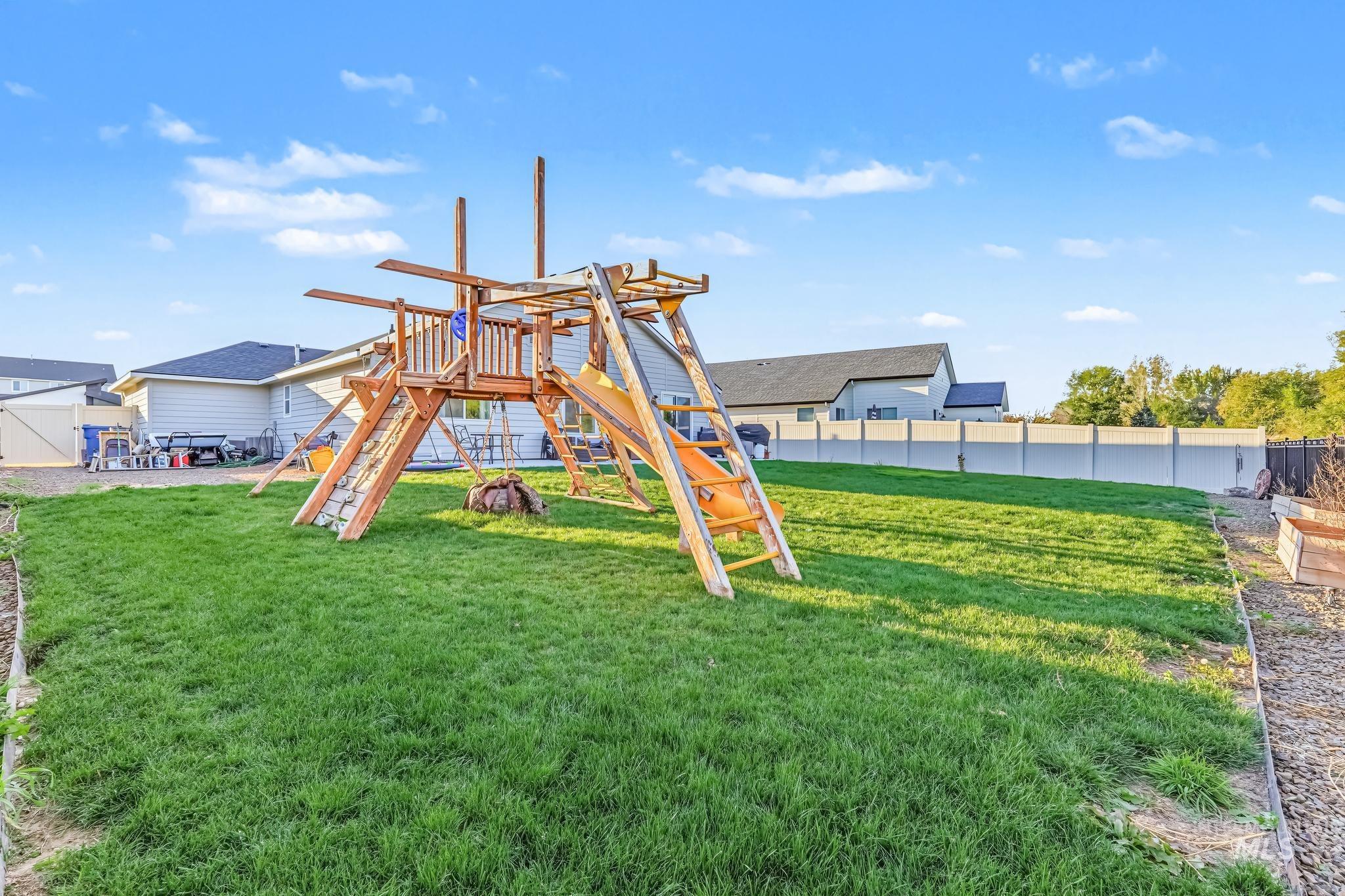 4370 S Yankees Way, Nampa, Idaho 83686, 3 Bedrooms, 2 Bathrooms, Residential For Sale, Price $429,990,MLS 99003667