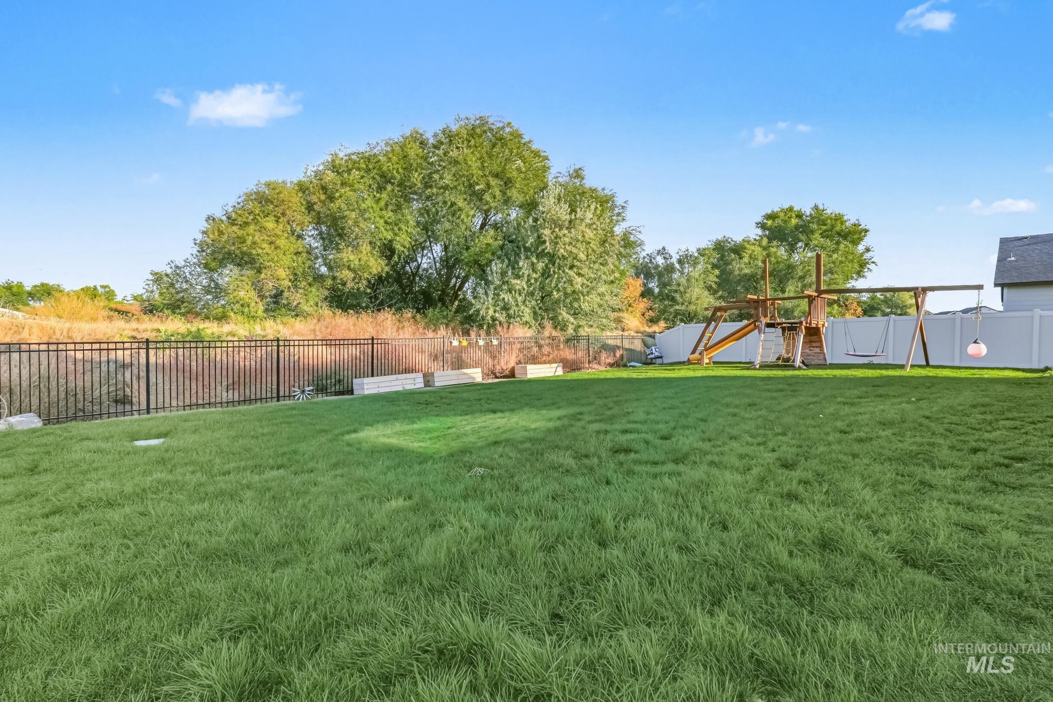 4370 S Yankees Way, Nampa, Idaho 83686, 3 Bedrooms, 2 Bathrooms, Residential For Sale, Price $429,990,MLS 99003667